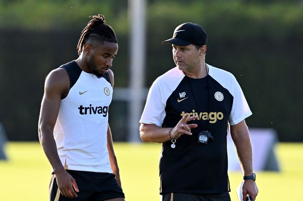 PHILADELPHIA, PENNSYLVANIA - JULY 21: Christopher Nkunku and Head Coach Mauricio Pochettino of Chelsea during a training session at the NovaCare Centre on July 21, 2023 in Philadelphia, Pennsylvania. (Photo by Darren Walsh/Chelsea FC via Getty Images)